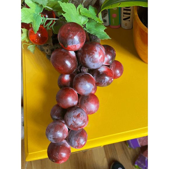 Vintage Italian Red/Purple Alabaster Stone Grapes On Driftwood - Picture 3 of 4